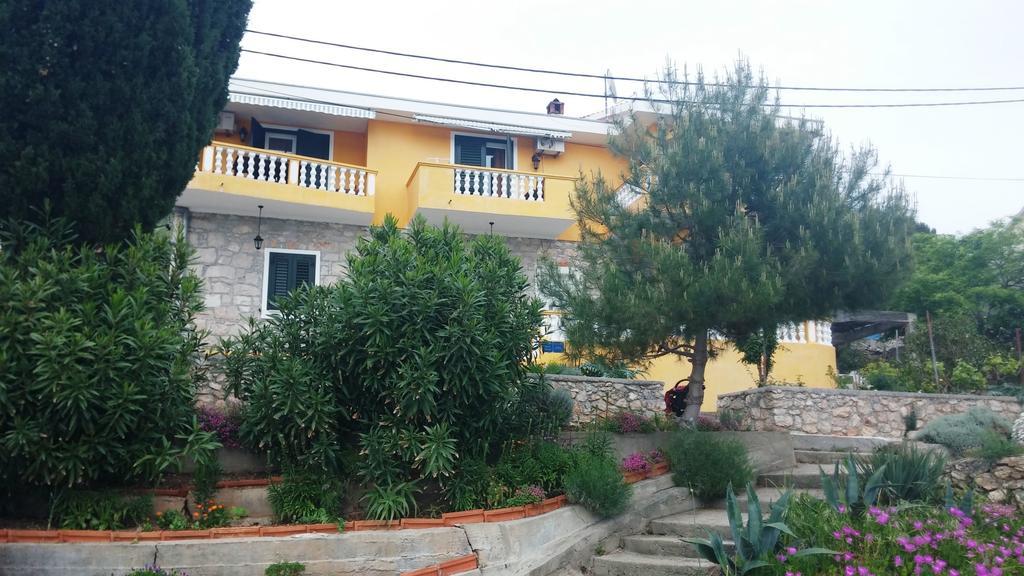 Apartments Val'S Osljak Preko Bilik gambar